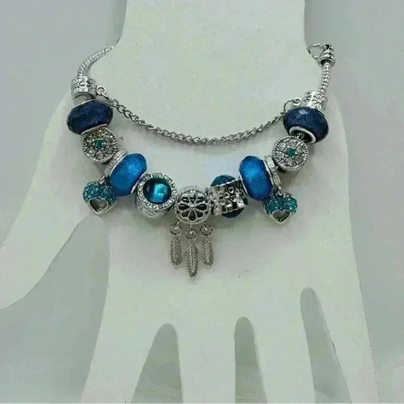 Blue Dreamcatcher Charm Bracelet - Picture 4 of 5